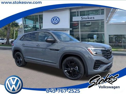 New 2026 Volkswagen Atlas Cross Sport SEL R-Line AWD/4WD image 1
