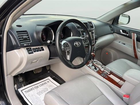 Used 2013 Toyota Highlander Limited AWD/4WD image 15
