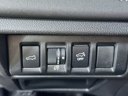 Used 2023 Subaru Outback Limited AWD/4WD image 21