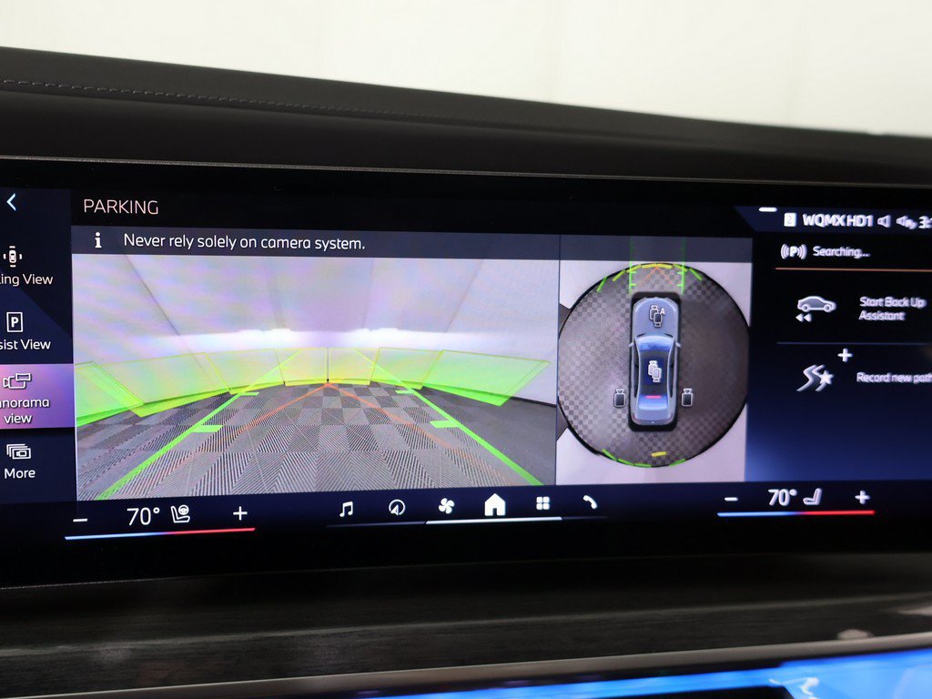 Used 2025 BMW i7 xDrive60 w/ Premium Package AWD/4WD image 56
