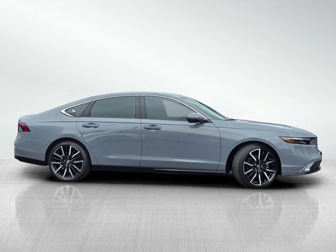 Used 2023 Honda Accord Touring image 4
