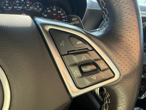 Used 2018 Chevrolet Camaro SS image 17