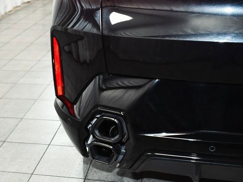 Used 2025 BMW XM image 90