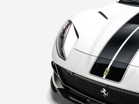 Used 2022 Ferrari 812 GTS RWD image 21