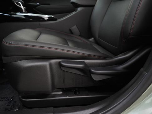 Used 2024 Chevrolet Trax RS w/ Driver Confidence Package image 21