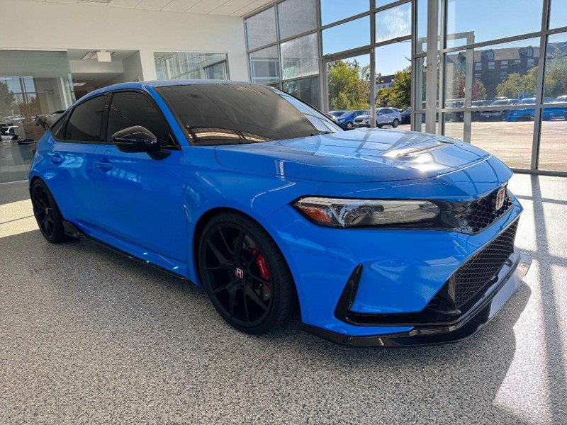 Used 2025 Honda Civic Type R image 2