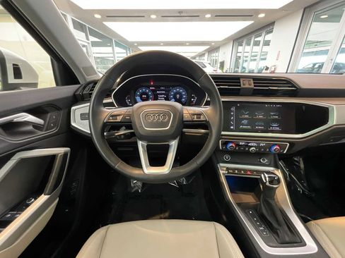 Used 2024 Audi Q3 2.0T Premium w/ Convenience Package AWD/4WD image 8