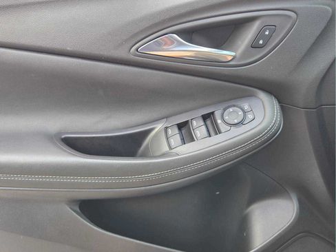 Used 2023 Buick Encore GX Preferred FWD image 19