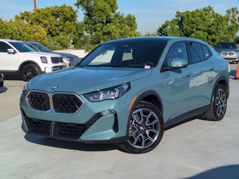 Certified 2025 BMW X2 xDrive28i w/ Technology Package AWD/4WD image 1