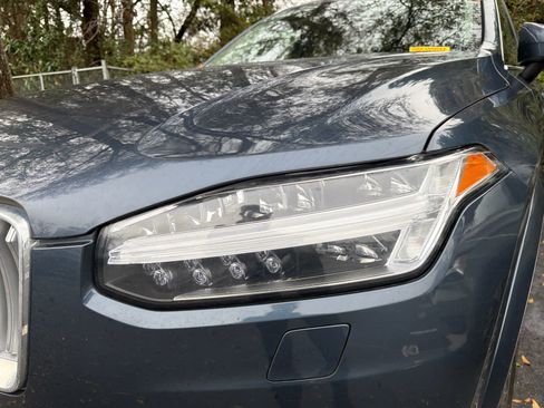 Certified 2024 Volvo XC90 B5 Core w/ Climate Package image 5