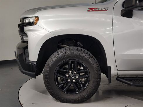 Used 2019 Chevrolet Silverado 1500 LT Trail Boss image 11