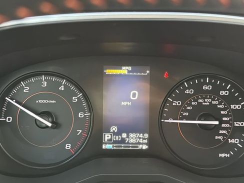 Used 2021 Subaru Crosstrek 2.0i Premium w/ Moonroof Package image 25