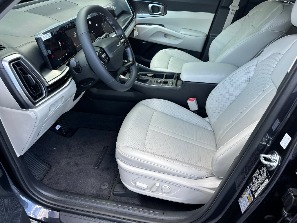 New 2026 Kia Sorento EX w/ EX Premium Package FWD image 9