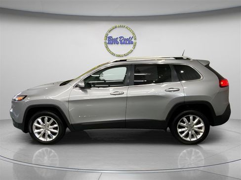 Used 2016 Jeep Cherokee Limited image 3