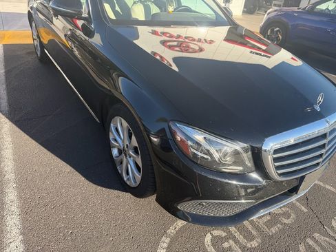 Used 2018 Mercedes-Benz E 300 4MATIC image 2