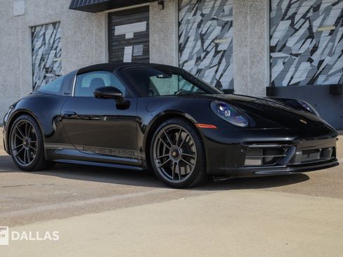 Used 2023 Porsche 911 50th Anniversary Edition AWD/4WD image 18
