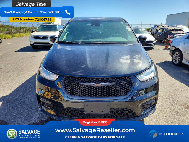 Used 2022 Chrysler Pacifica Touring-L w/ S Appearance Package FWD image 7