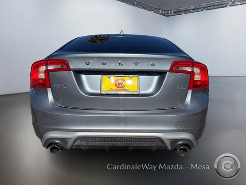 Used 2018 Volvo S60 T5 Dynamic w/ Vision Package image 5