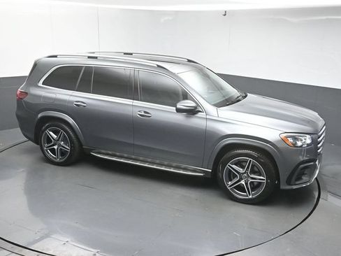 Certified 2026 Mercedes-Benz GLS 450 4MATIC image 42