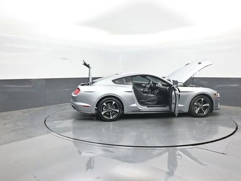 Used 2023 Ford Mustang GT RWD image 35
