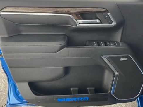 Used 2022 GMC Sierra 1500 Elevation w/ Preferred Package image 35