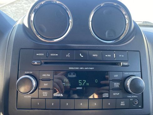 Used 2015 Jeep Compass Sport w/ Power Value Group image 26