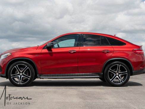Used 2016 Mercedes-Benz GLE 450 4MATIC Coupe w/ Parking Assist Package image 4