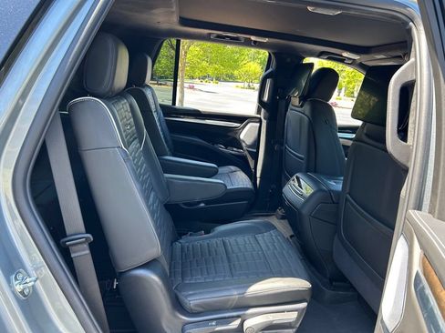 Used 2025 Cadillac Escalade Sport Platinum w/ LPO, Floor Liner Package AWD/4WD image 58