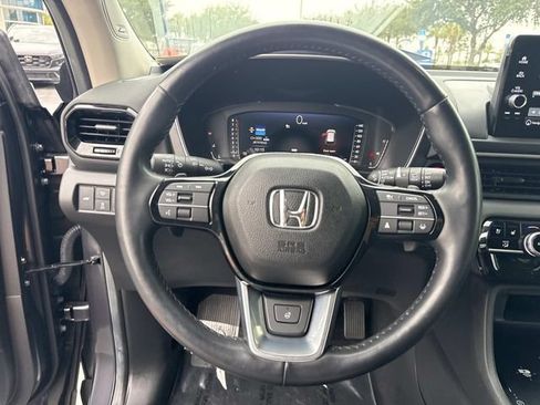 Certified 2025 Honda Pilot Elite image 30