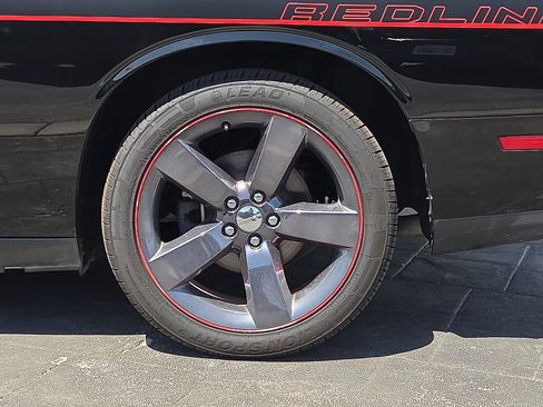 Used 2014 Dodge Challenger R/T Plus RWD image 5