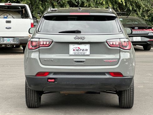 Used 2020 Jeep Compass Trailhawk AWD/4WD image 5