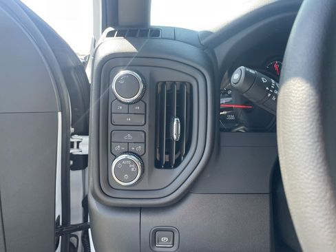 New 2025 GMC Sierra 2500 Pro w/ Convenience Package image 18