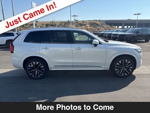 Used 2026 Volvo XC90 B5 Plus image 7