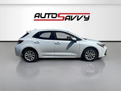 Used 2025 Toyota Corolla SE FWD image 8
