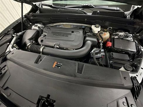 Used 2023 Buick Envision Essence image 58