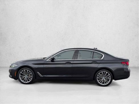 Used 2023 BMW 540i w/ Premium Package image 9
