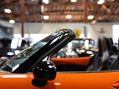 Used 2019 MAZDA MX-5 Miata 30th Anniversary image 33