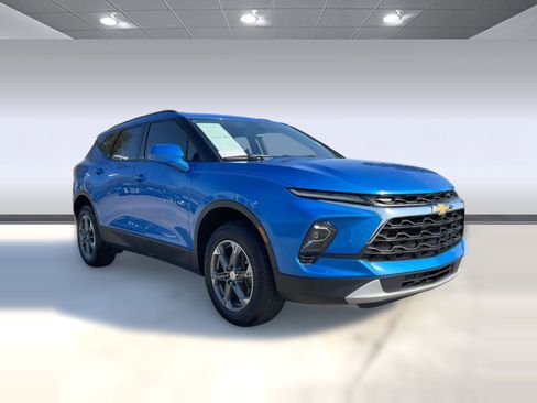 Certified 2024 Chevrolet Blazer LT w/ Convenience Package image 6