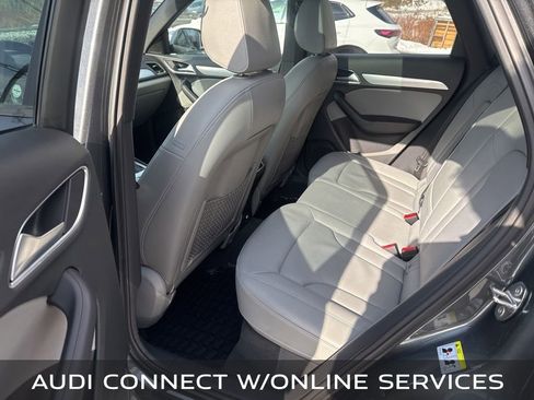 Used 2018 Audi Q3 2.0T Premium image 24