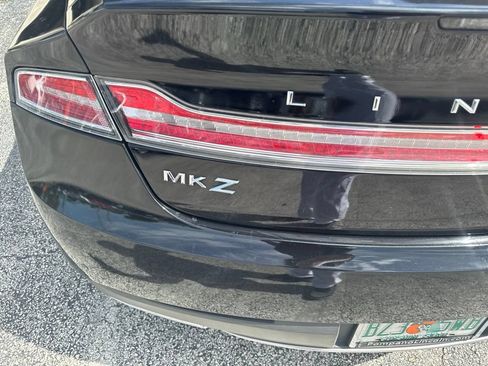 Used 2020 Lincoln MKZ Reserve w/ Elements Package FWD image 9
