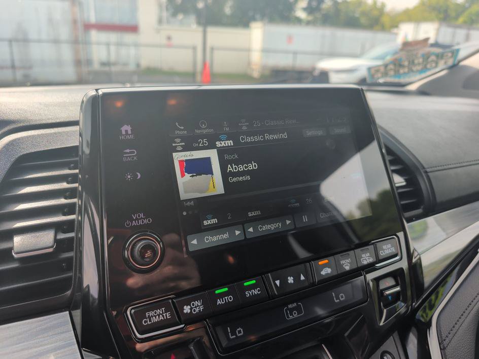 Used 2022 Honda Odyssey Elite image 25