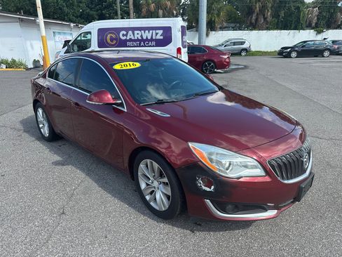 Used 2016 Buick Regal image 3