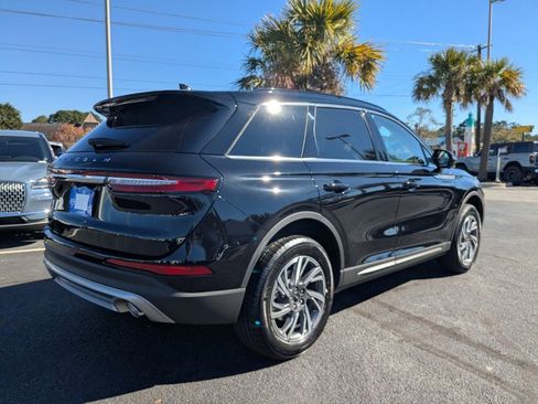 New 2026 Lincoln Corsair Premiere FWD image 4