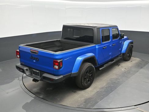Used 2021 Jeep Gladiator Sport AWD/4WD image 29