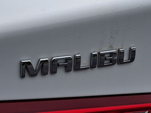 Used 2023 Chevrolet Malibu LT FWD image 30