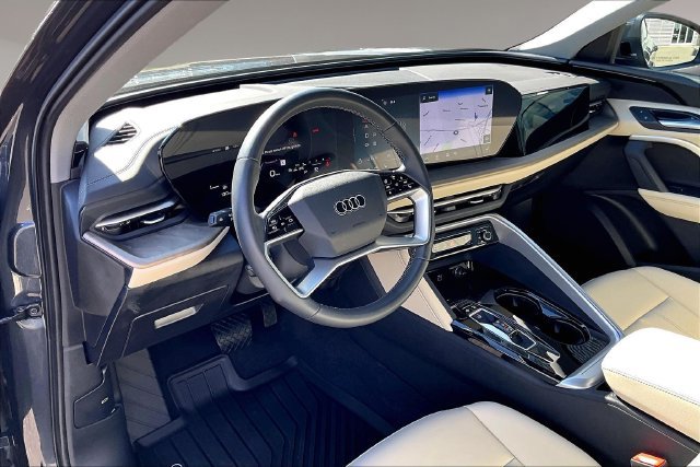 Used 2025 Audi Q5 Premium w/ Convenience Package AWD/4WD image 17