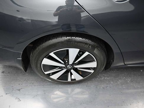 Used 2022 Nissan Altima 2.5 SV image 11