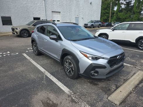 Used 2024 Subaru Crosstrek 2.0i Premium AWD/4WD image 4