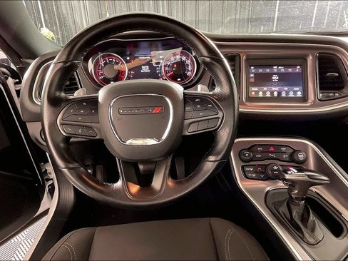 Used 2022 Dodge Challenger R/T RWD image 8