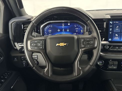 Used 2023 Chevrolet Silverado 1500 High Country w/ Technology Package AWD/4WD image 16